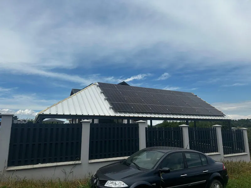 Pergola metalica cu panouri fotovoltaice 1
